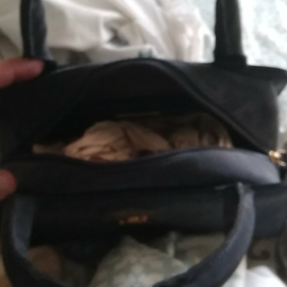 Purse - Picture 3 of 4
